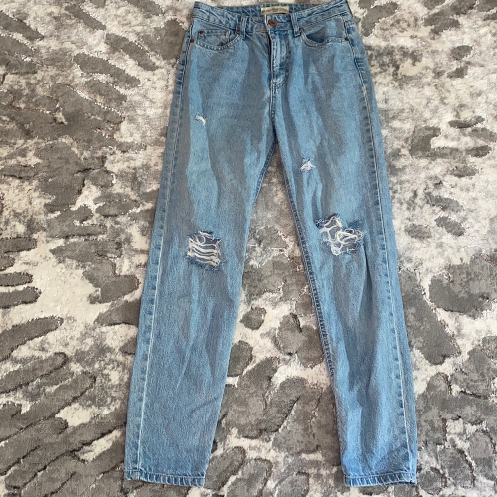 Bershka Vintage Denim Mom High Waisted Jeans Distressed, Destroyed Size 2 EUC